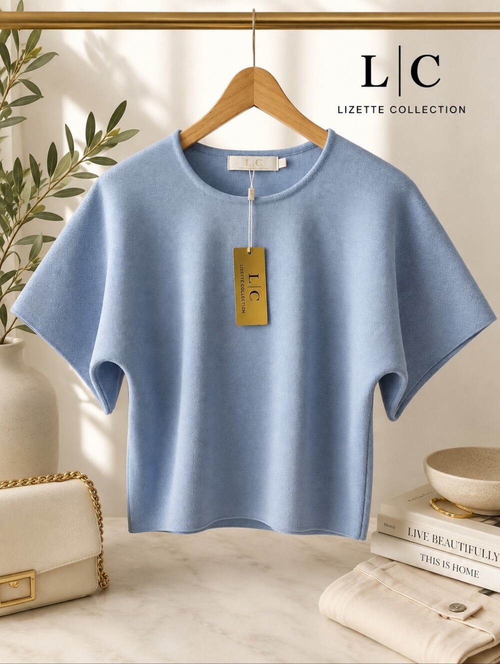 Lizette Collection Blue Structured Knit Short Sleeve Top Size Large NWT